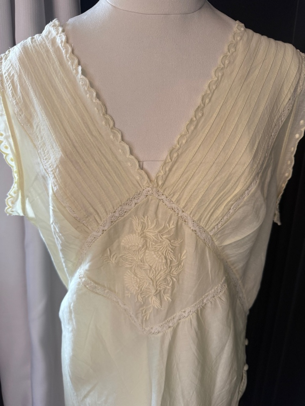 Free People Intimately pastel yellow Sleeveless V-Neck lace slip silk Dress - Picture 3 of 15